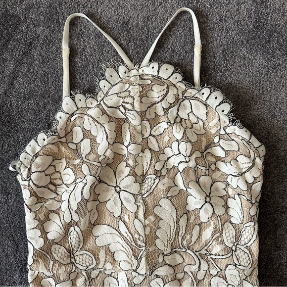 Lulu’s Dress - Picture 2 of 5